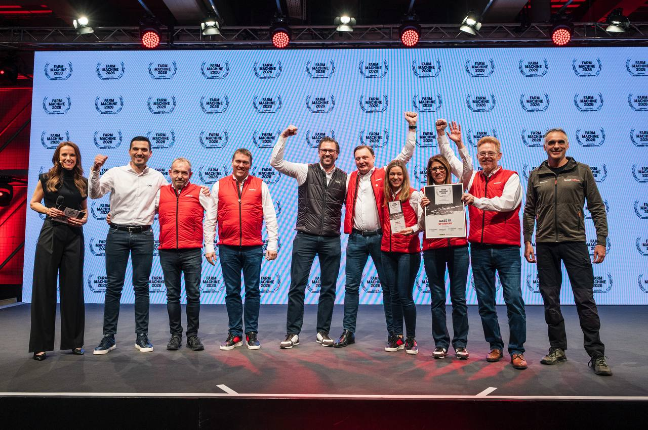 Case IH Optum 440 визнаний "Трактором середньо-великого класу" в номінації "Сільськогосподарська машина року" Case IH Optum 440 визнаний "Трактором середньо-великого класу" в номінації "Сільськогосподарська машина року"